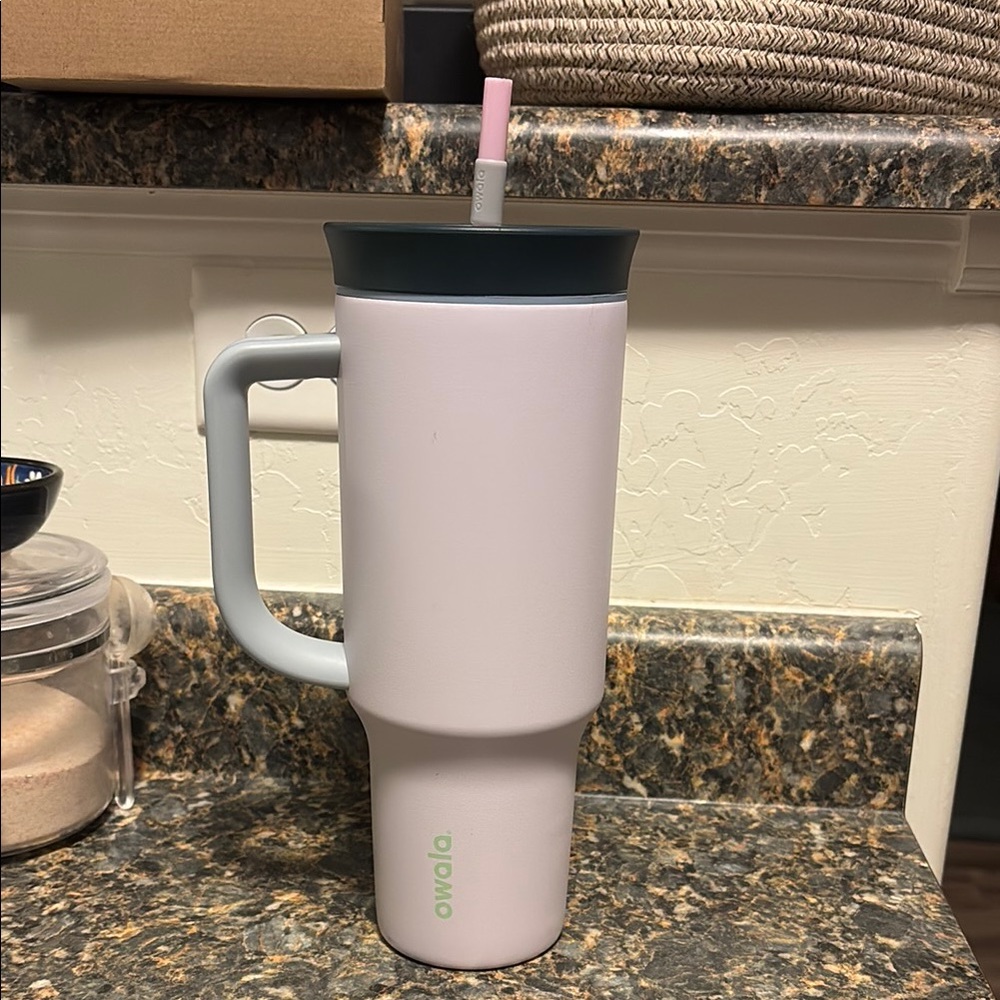 Owala 40oz Tumbler with Straw